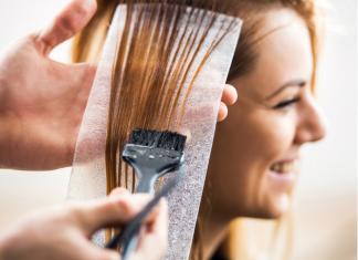 Как сохранить цвет волос после окрашивания надолго?